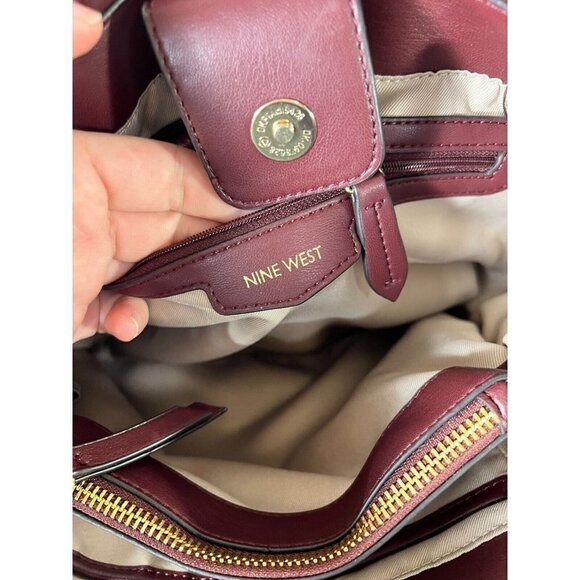 Nine West Camden Jet Set Satchel burgundy Merlot - Picture 8 of 16